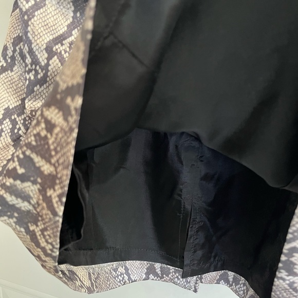 Victoria’s Secret London sexy dress by Hugo Buscati Snake skin pattern. Size 10 - Picture 7 of 15